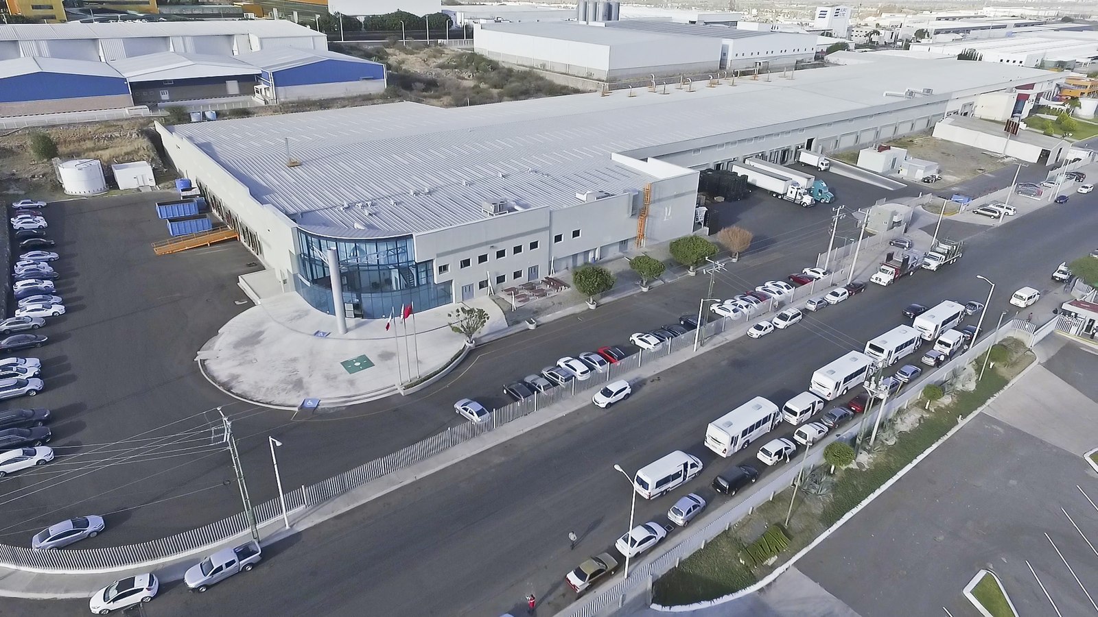 Daewoo — Industrial facility and offices (Parque Industrial Bernardo Quintana, Querétaro) 2